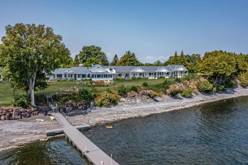Shore Acres Inn & Restaurant
