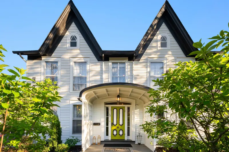 Twin Gables of Woodstock