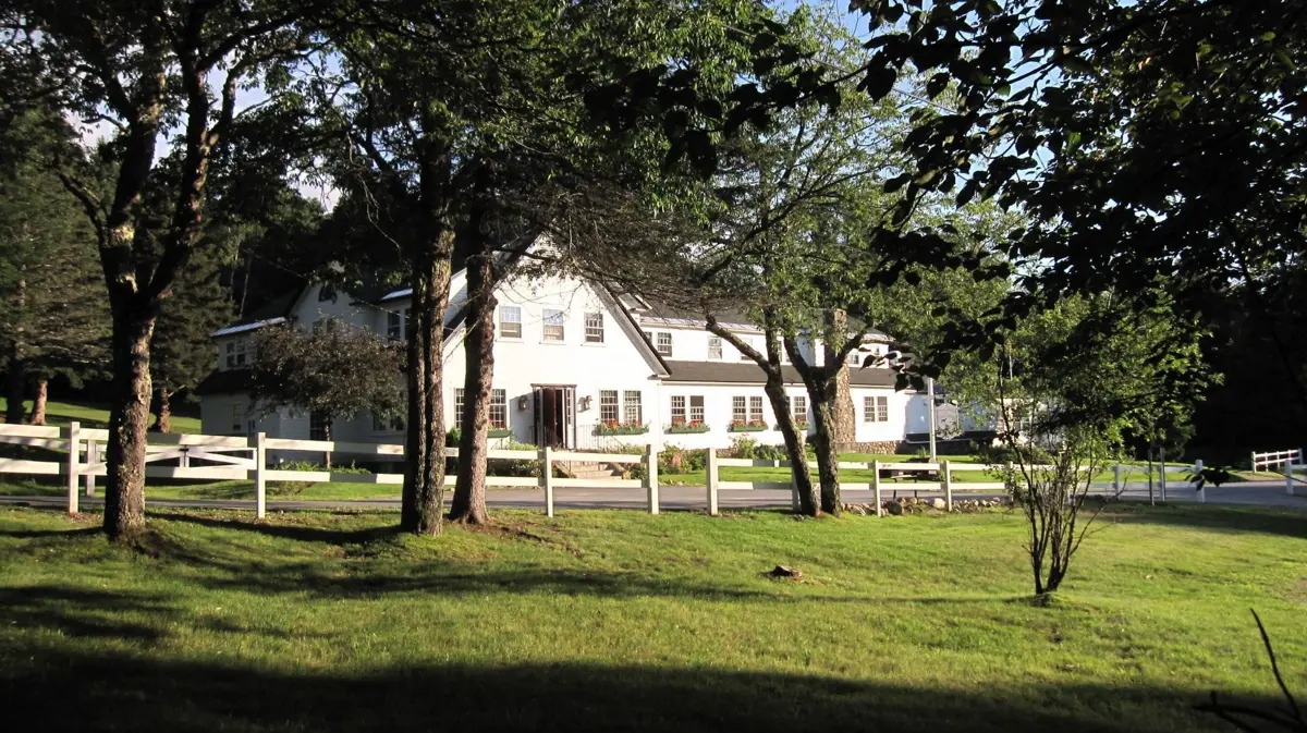 The Horse and Hound Inn