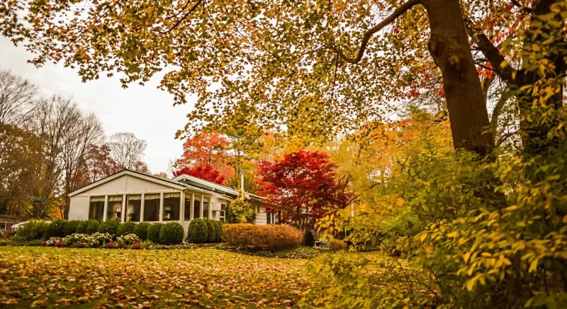 The Woodstock Inn on the Millstream